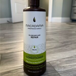 Macadamia Professionals Oil-Infused Hair Repair Conditioner - weightless- NEW